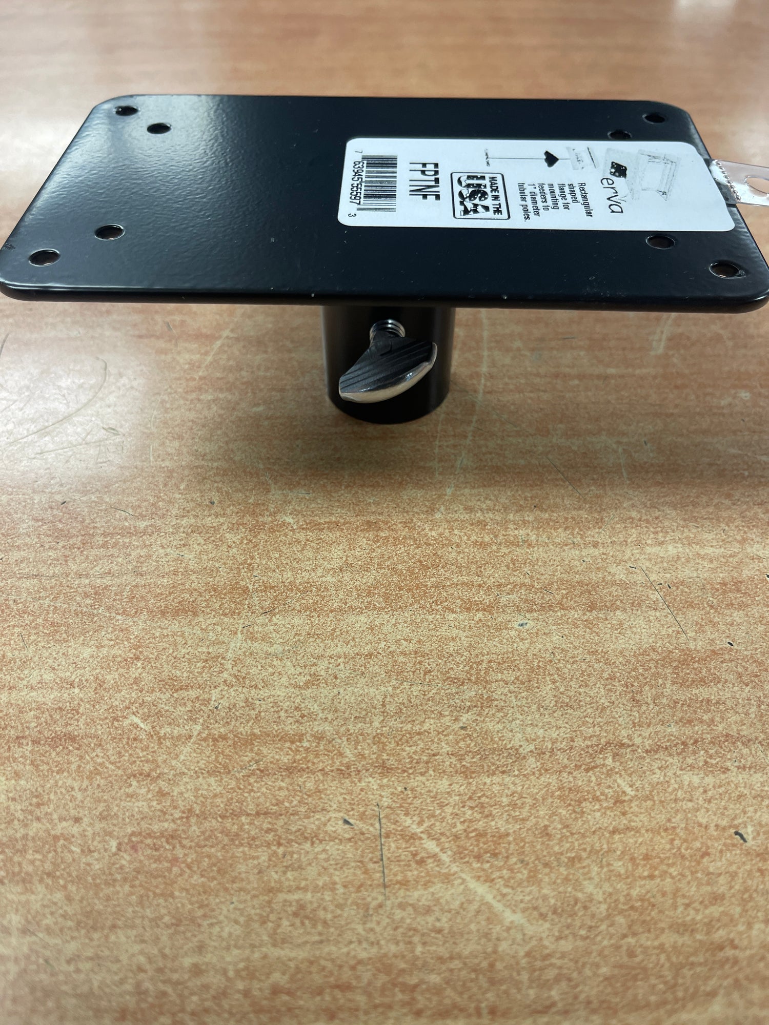 Flange for 1 inch pole to Mount Bird house or birdfeeder