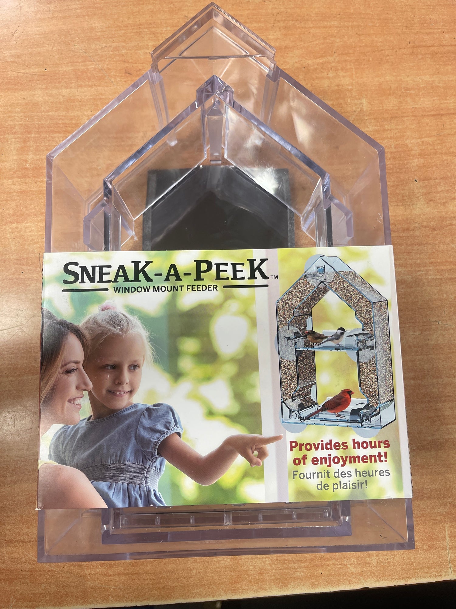 Window birdfeeder
