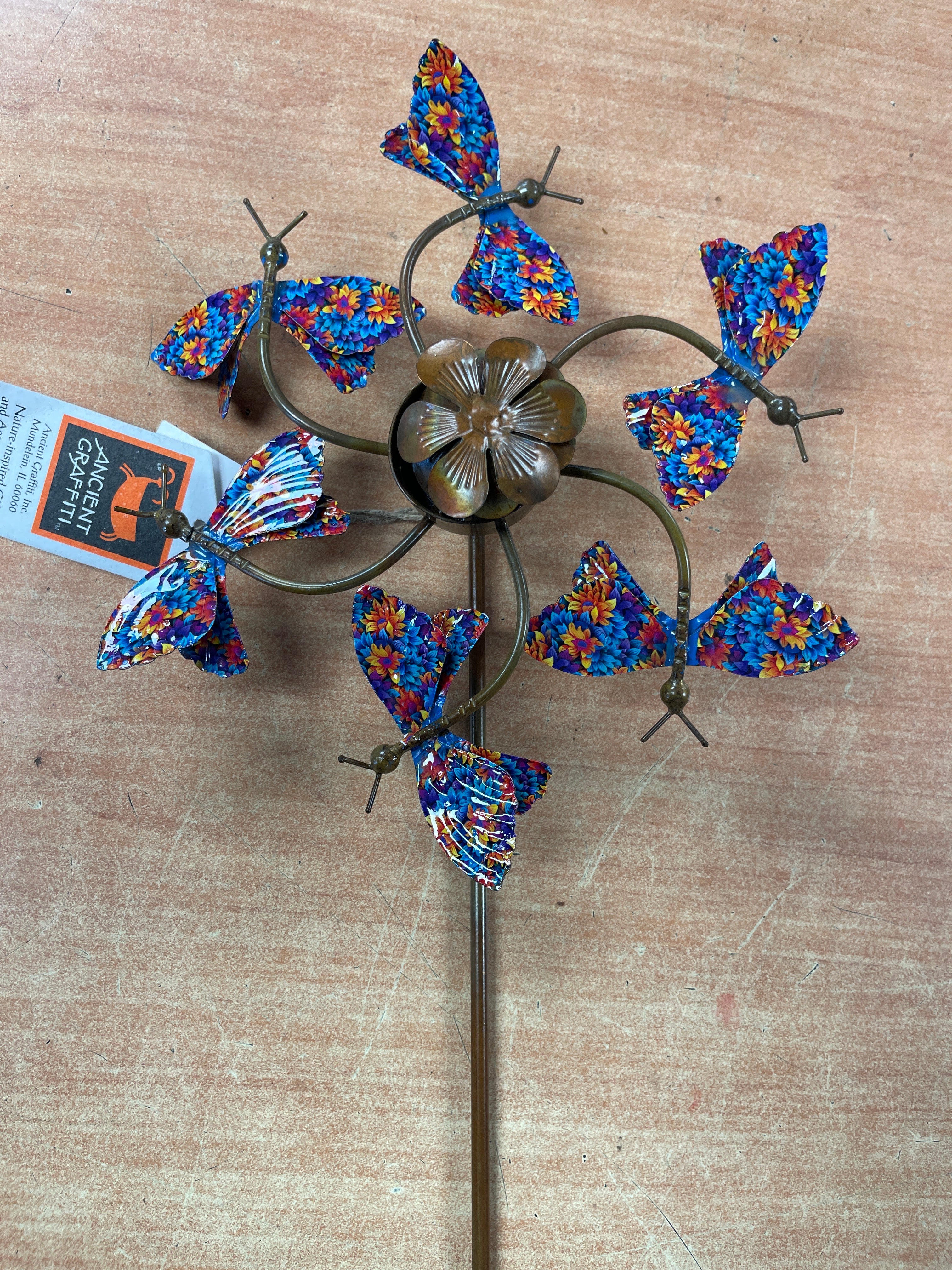 Ancient graffiti 8 inch floral butterfly spinner – Backyard Birds